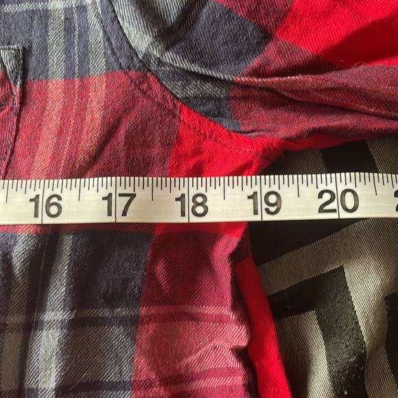 Plaid shirt - Picture 4 of 4